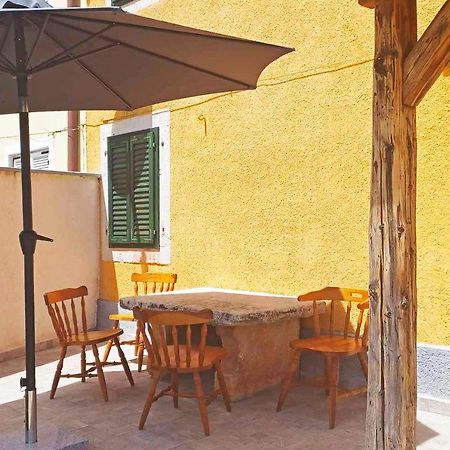 House Krizanic In Marcana, Istria, With 2 Apartments, Total 9 Guests Bagian luar foto