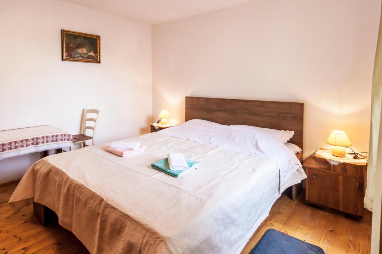 House Krizanic In Marcana, Istria, With 2 Apartments, Total 9 Guests Bagian luar foto